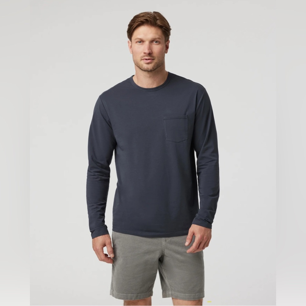Men’s Vuori Long Sleeve Feather Tee NWT Size Large